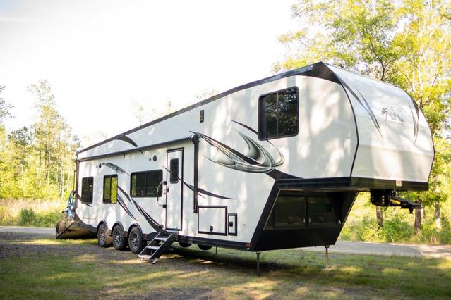 ATC Aluminum Toy Hauler 5th Wheel - Sun City RV - ATC Dealer Phoenix ATC Aluminum Toy Hauler 5th Wheel - Sun City RV - ATC Dealer Phoenix